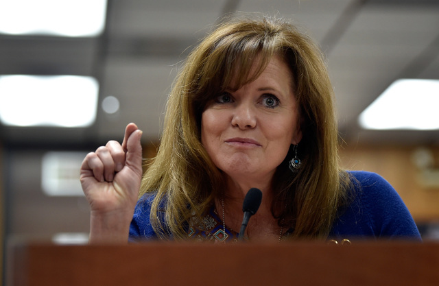 Wendy Mulcock speaks during a school board meeting at the Clark County School Board Thursday, Sept. 8, 2016, in Las Vegas. (David Becker/Las Vegas Review-Journal) Follow @davidjaybecker
