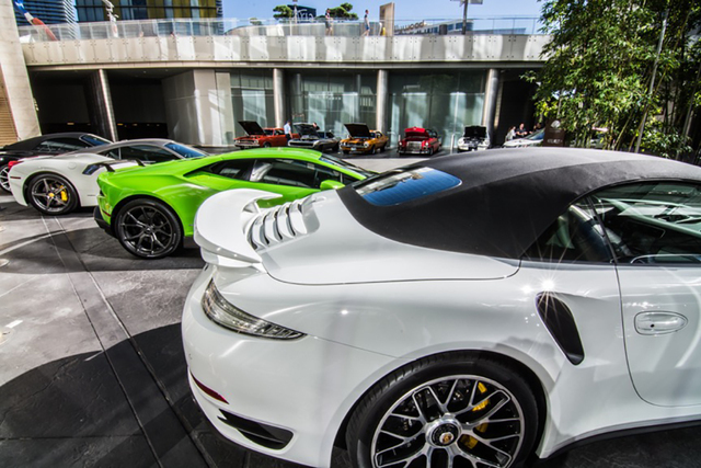 Mandarin Oriental Residents Form Exotic Car Club Las Vegas