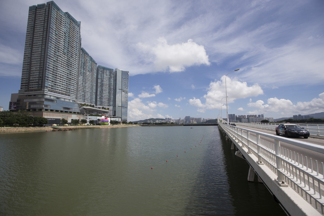 The Governador Nobre de Carvalho Bridge connecting Macau is seen on Sunday, Sept. 11, 2016, in Macau. Erik Verduzco/Las Vegas Review-Journal Follow @Erik_Verduzco