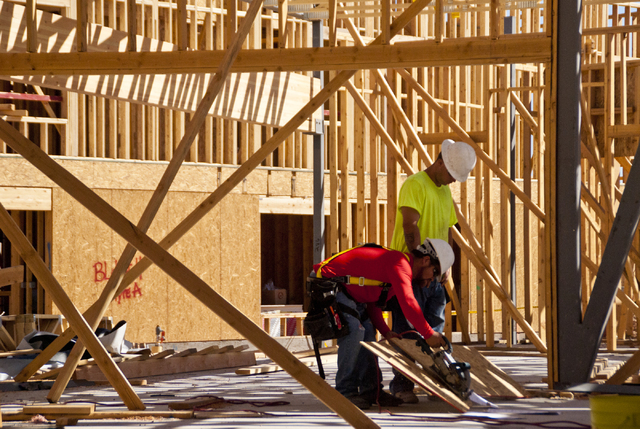 Construction continues at the future site of the South Beach luxury apartment complex in Las Vegas on Thursday, Sept. 8, 2016. Daniel Clark/Las Vegas Review-Journal Follow @DanJClarkPhoto
