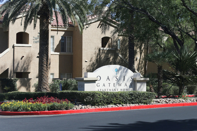 Oasis Gateway Apartments, recently bought by TruAmerica Multifamily, is seen in Las Vegas on Thursday, Sept. 15, 2016. Brett Le Blanc/Las Vegas Review-Journal Follow @bleblancphoto