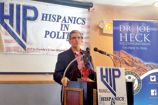 Joe Heck, congresista republicano del Distrito 3, se dirige a hispanos durante el desayuno Hispanics
in Politics. | Foto El Tiempo