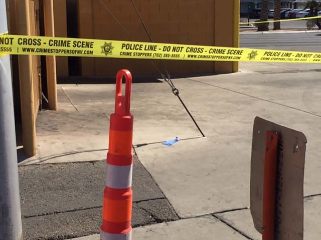 Police investigate a stabbing in the 1800 block of Las Vegas Boulevard South, near downtown Las Vegas, on Wednesday, Oct. 5, 2016. (Raven Jackson/Las Vegas Review-Journal Follow @ravenmjackson)