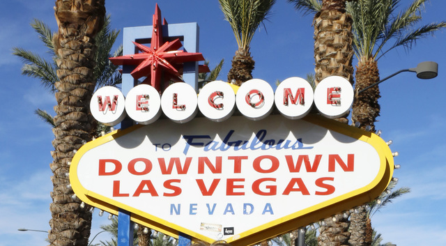 The "Welcome to Downtown Las Vegas" sign on Las Vegas Boulevard is pictured in this 2014 file photo. (Bizuayehu Tesfaye/Las Vegas Review-Journal)