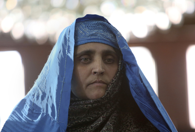 Pakistan Deports National Geographics Green Eyed ‘afghan Girl