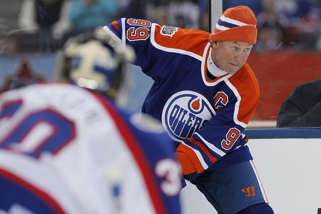 Wayne Gretzky returns to Oilers in executive role - Sports Illustrated