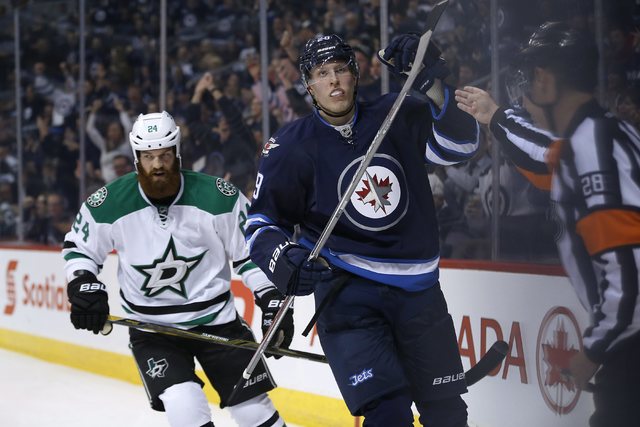 Winnipeg rookie Patrik Laine makes smooth transition to NHL