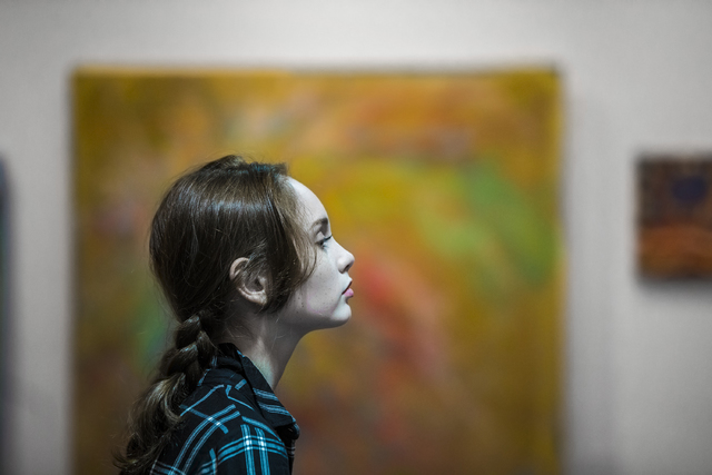 Artist Autumn de Forest takes a break from painting at the Gallery of Music & Art on Monday, Nov. 7, 2016, in Las Vegas.  Benjamin Hager/Las Vegas Review-Journal