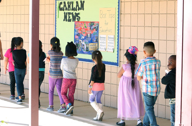 Cahlan Elementary School students walk back to their classroom, Thursday, Oct. 20, 2016. Bizuayehu Tesfaye/Las Vegas Review-Journal Follow @bizutesfaye