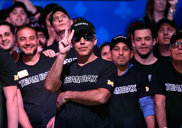 Cliff Josephy of N.Y. signals for a two to be drawn as he stands with his supporters during the final table at the 2016 World Series of Poker Main Event at the Rio hotel-casino, Tuesday, Nov. 1, 2 ...