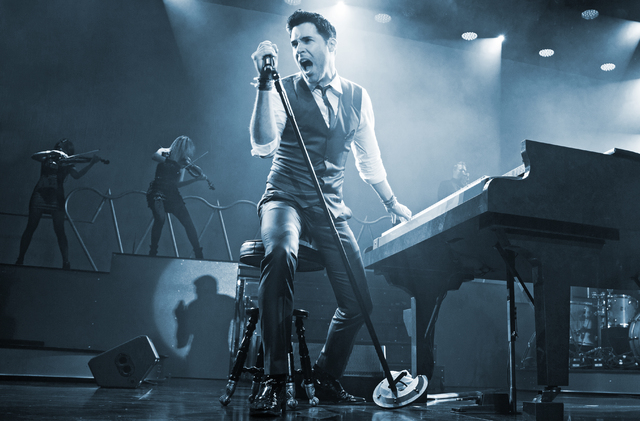 Frankie Moreno brings "With Plenty of Mistletoe" back to The Smith Center's Cabaret Jazz for three shows. COURTESY SMITH CENTER FOR THE PERFORMING ARTS