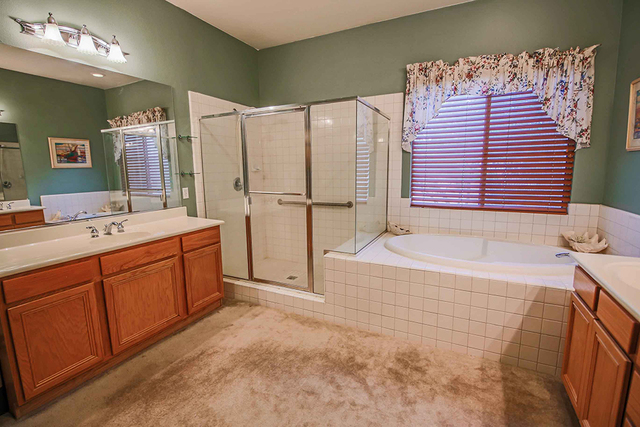 The bath (Courtesy)