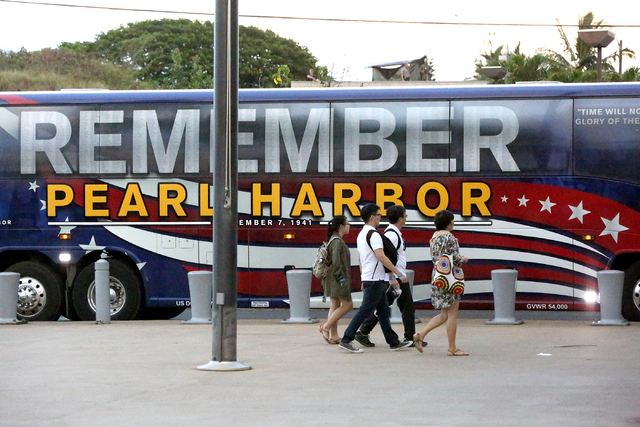 WWII veterans gathered at Pearl Harbor welcome Japanese PM&#39;s planned visit  | Las Vegas Review-Journal