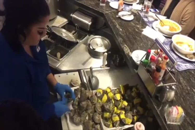 Oyster Bar at Santa Fe Station offers 25cent oyster special for