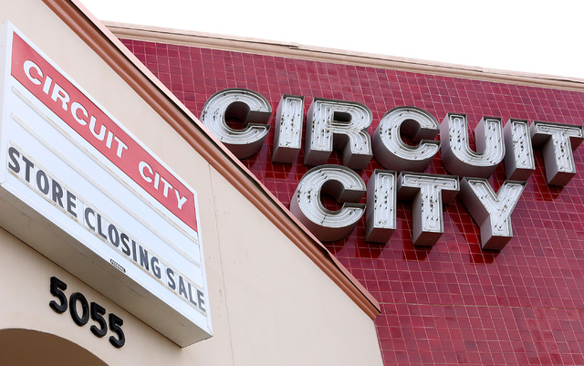 Circuit City store sign at 5055 W. Sahara Ave., announces Its closing on Tuesday, Feb 7, 2017, in Las Vegas. ( Bizuayehu Tesfaye/Las Vegas Review-Journal) @bizutesfaye