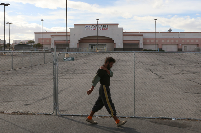 A closed Food 4 Less store at 2545 S. Eastern Ave., on Tuesday, Feb 7, 2017, in Las Vegas. ( Bizuayehu Tesfaye/Las Vegas Review-Journal) @bizutesfaye