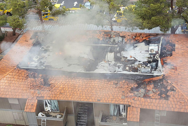 8 units destroyed in apartment fire near downtown Las