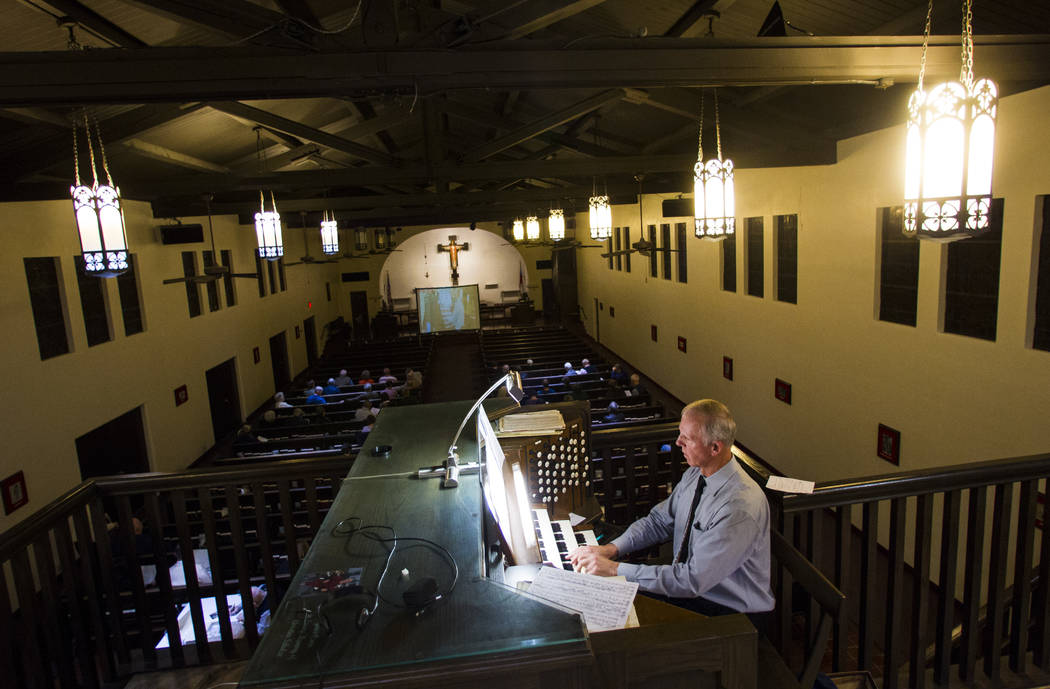 Man gets to play Nevada’s largest organ at Christ Church Episcopal | Las Vegas Review-Journal