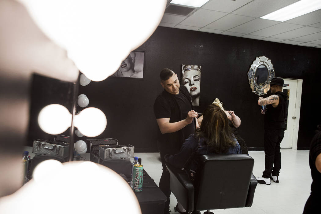 Babydoll Beauty Couture head makeup artist Rudy Gamponia works on model Jessica Talamantes, at the new salon catering to plus-sized women located on North Decatur Blvd. and West Lake Mead Blvd., L ...