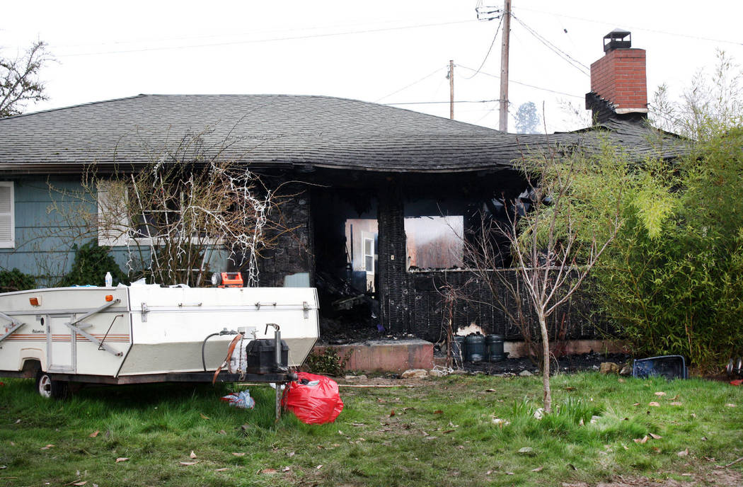 Mother, son die after Oregon house fire that killed 4 others Nation