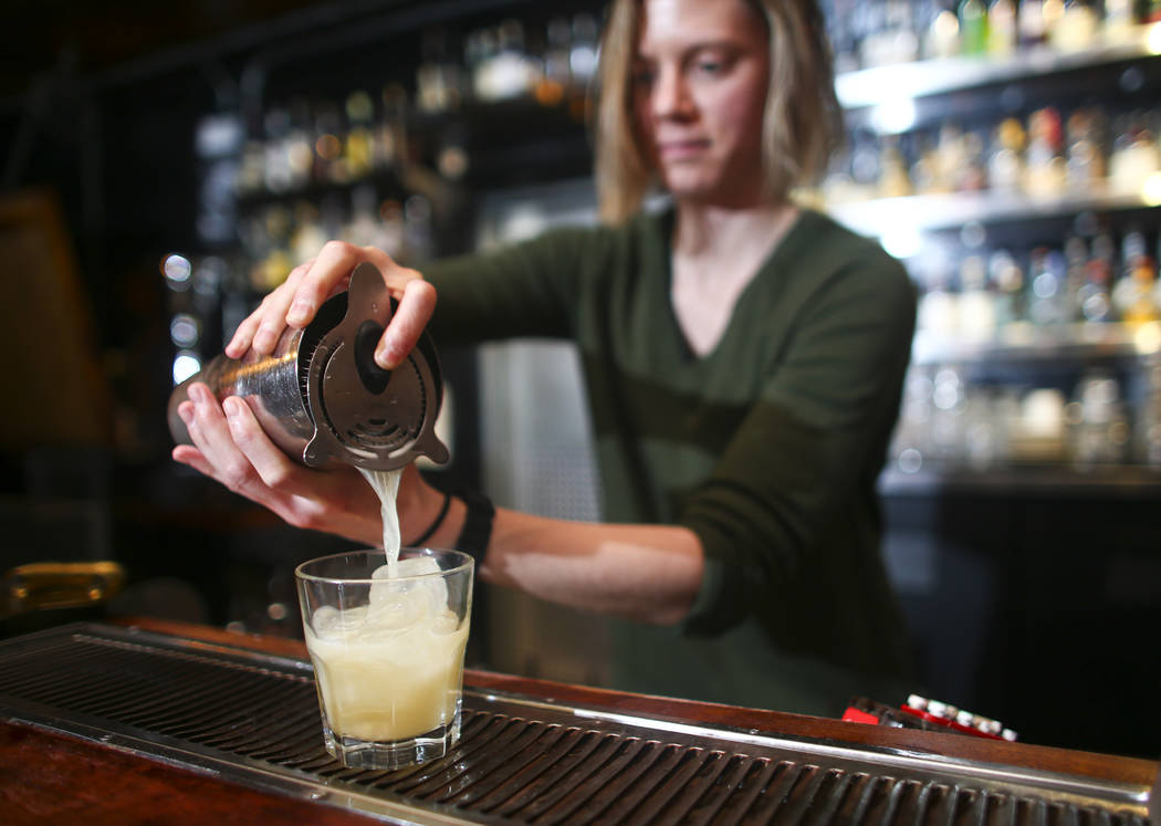 Lydia Petersen prepares a whiskey sour during a cocktail class at Velveteen Rabbit in downtown Las Vegas on Saturday, Feb. 25, 2017. (Chase Stevens/Las Vegas Review-Journal) @csstevensphoto