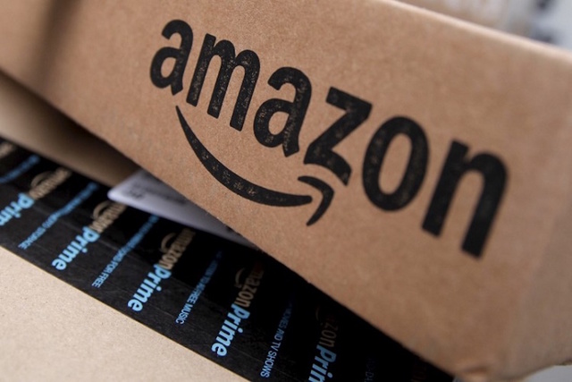 Amazon boxes stacked for delivery in the Manhattan borough of New York City, January 29, 2016. (Mike Segar/Reuters)