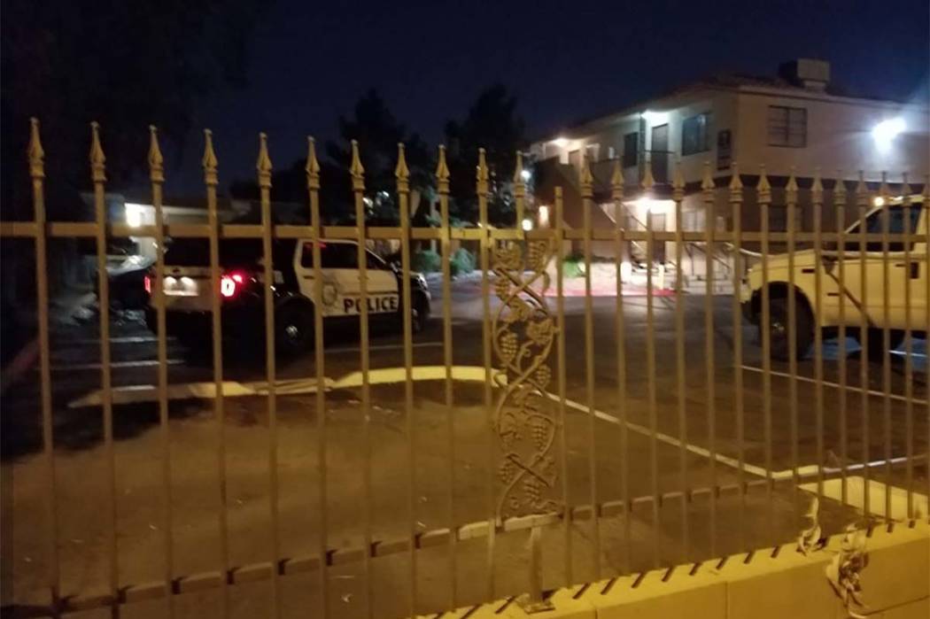 Las Vegas police are investigating a homicide at the Arcadia Palms Apartments. (Mike Shoro/Las Vegas Review-Journal)