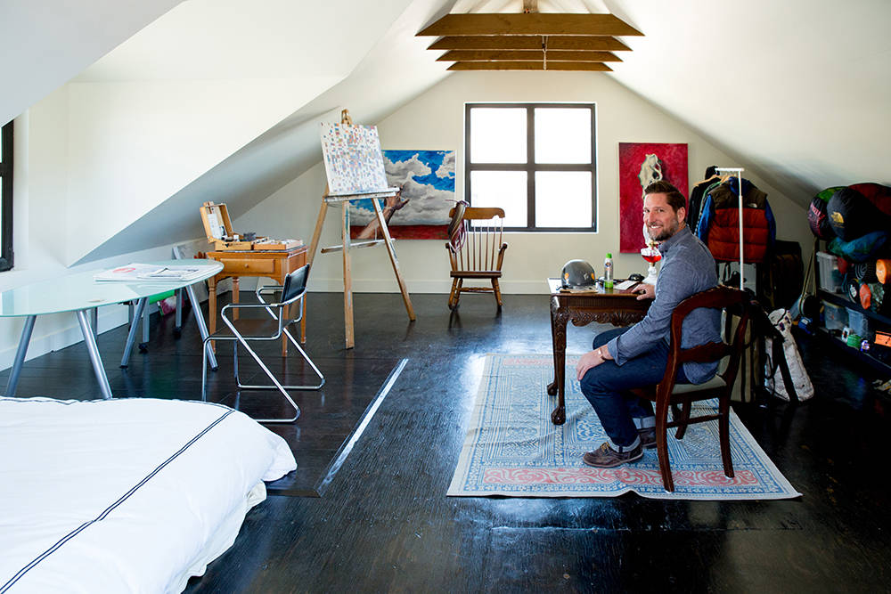 A space garage is used as a painting studio. (Tonya Harvey)