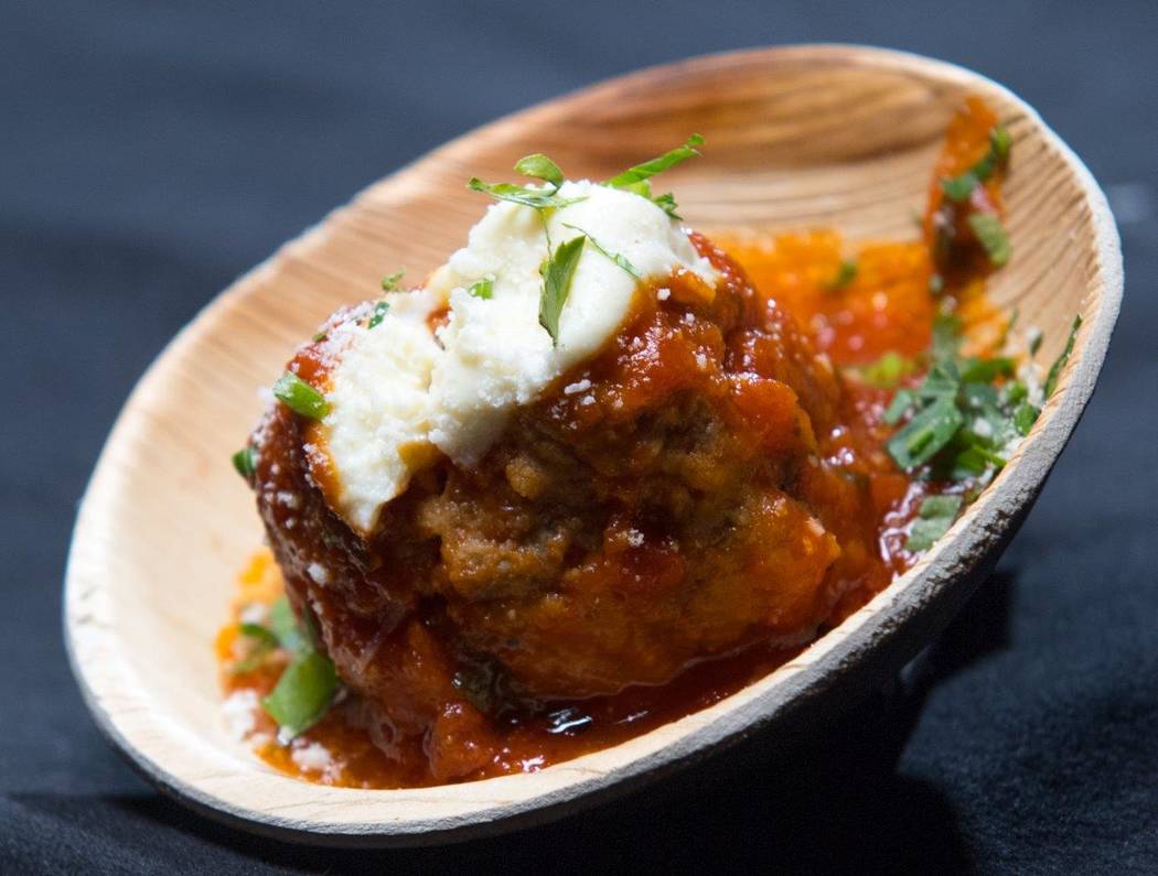 The Grand Tasting at Vegas Uncork'd by Bon Appetit at Garden of the Gods Pool Oasis at Caesars Palace on Friday, April 28, 2017, in Las Vegas. (Tom Donoghue)