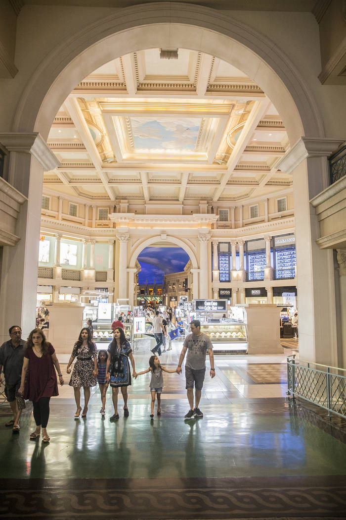 The Forum Shops at Ceasars Palace Las Vegas, NV : r/OutdoorIndoor