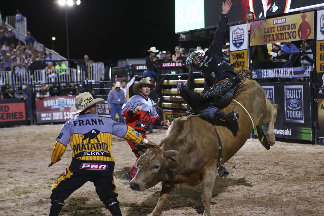 Master, pupil and ‘Shorty’ A day in the life of PBR bullfighters Las