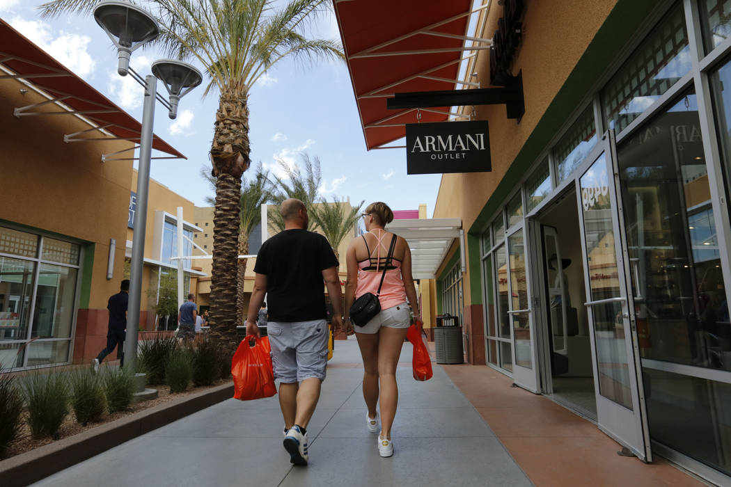 All you need to know about Las Vegas North Premium Outlets walking tour 