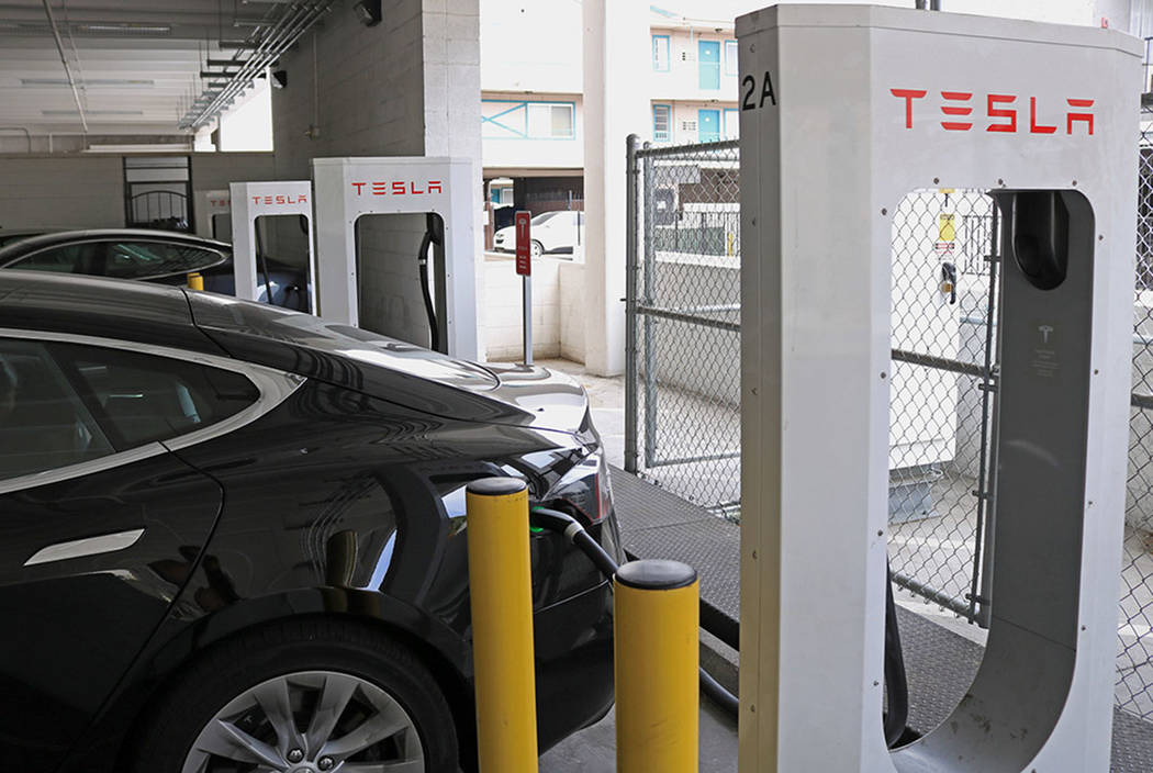 An EV charging station on East Bridger Avenue, Wednesday, May 31, 2017. Gabriella Benavidez Las Vegas Review-Journal @latina_ish