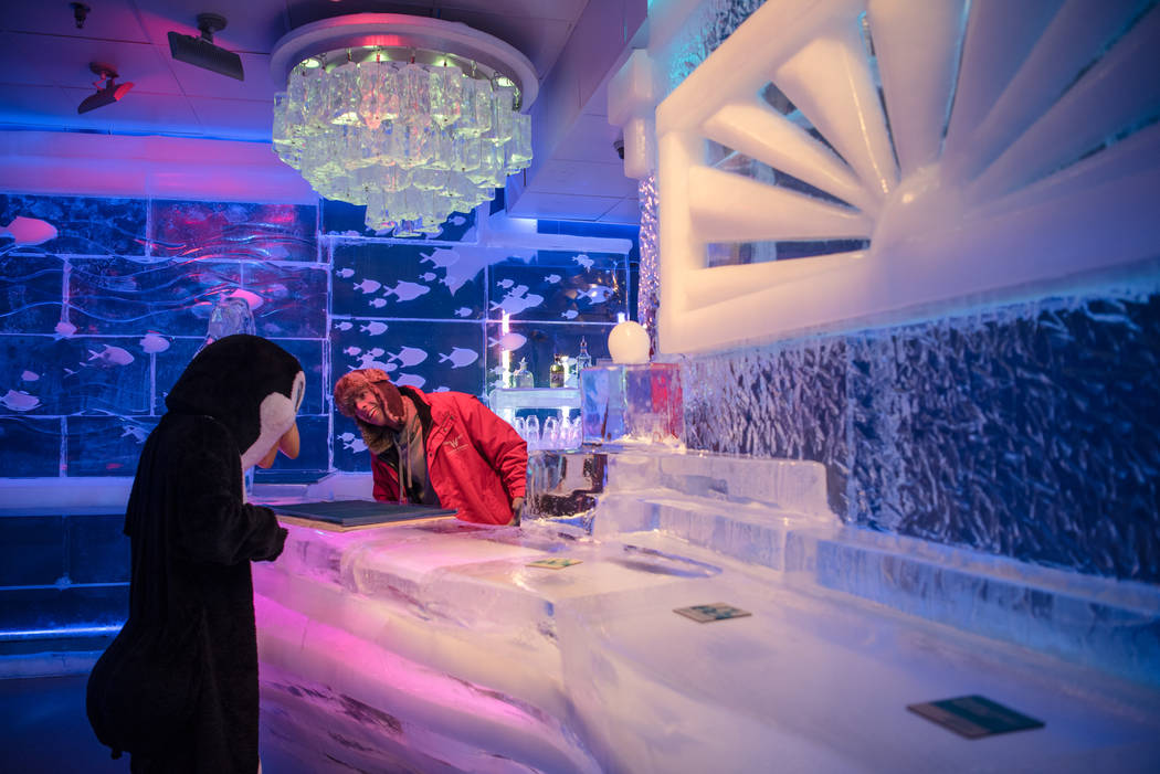 Visitors chill out at Minus5 ice lounge amid Las Vegas heat— PHOTOS
