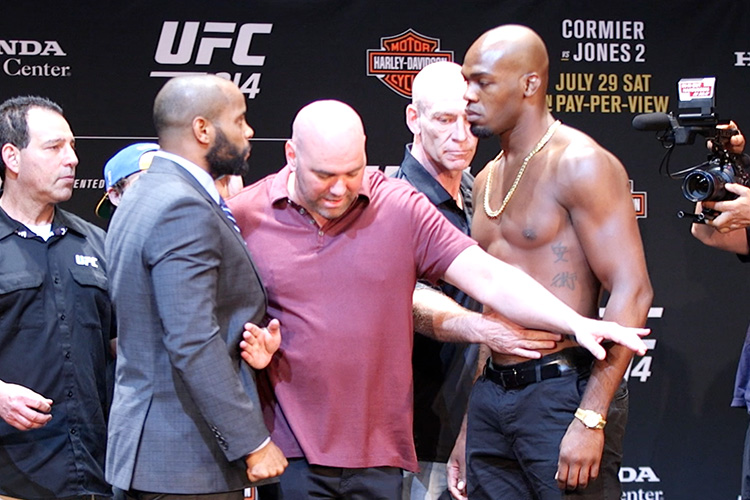 Watch the UFC 214 title fight staredowns — VIDEO MMA UFC Sports