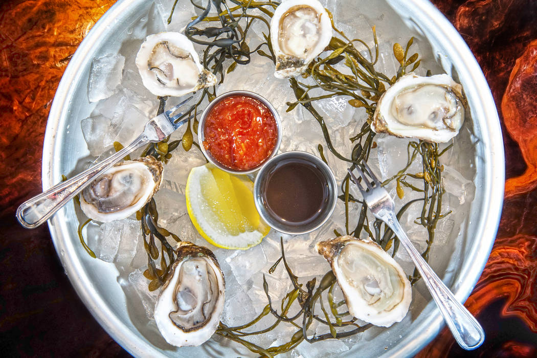 Hard Rock’s Oyster Bar serves plump half-shells all year | Las Vegas