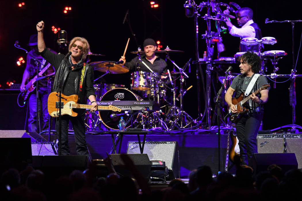 Hall & Oates Announce 2017 North American Tour With Tears for Fears