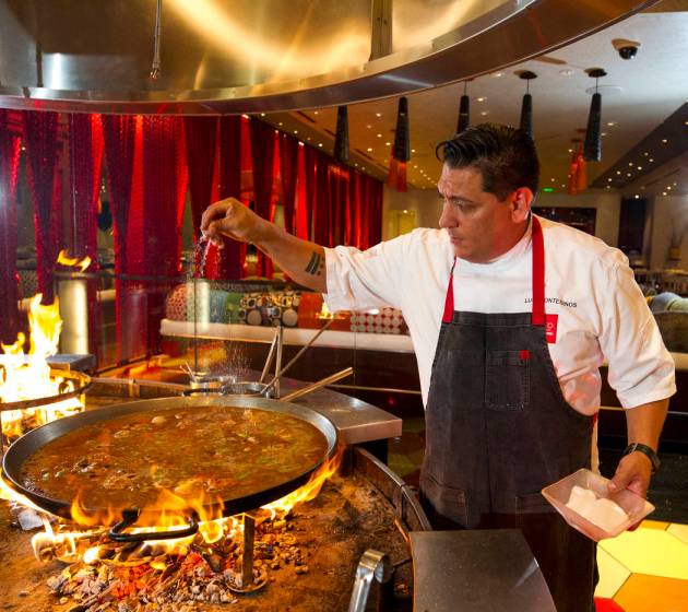 Las Vegas chefs share tips for making great paella at home Las Vegas ReviewJournal