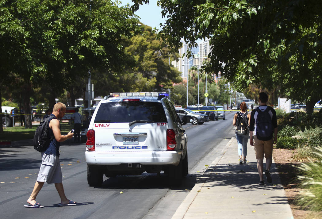 Police apprehend carjacking suspect after shooting on UNLV campus