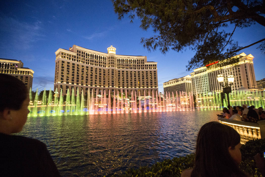 Bellagio fountains honor sorority on Las Vegas Strip — PHOTOS The