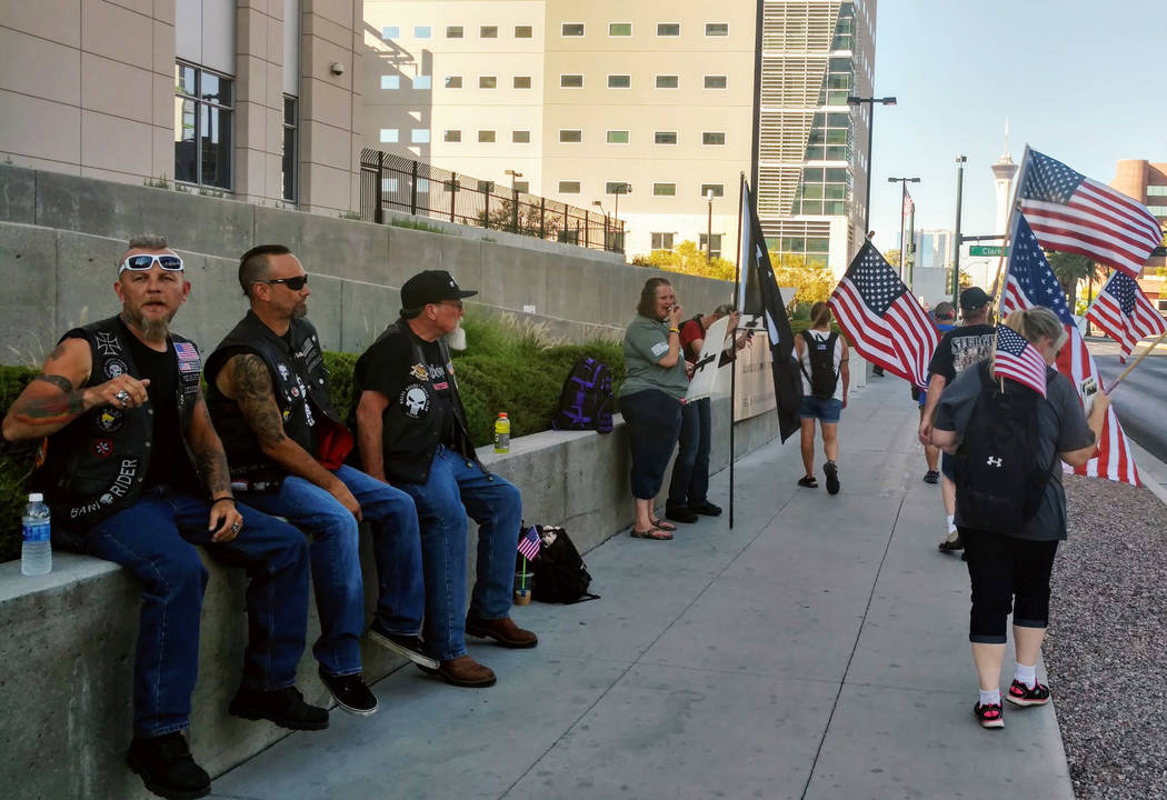 Protesters at a rally to support defendants in the Bundy standoff case at the Lloyd George U.S. Courthouse on Saturday, July 15, 2017, in Las Vegas. Morgan Lieberman Las Vegas Review-Journal