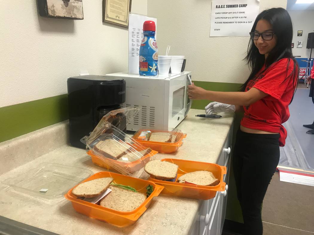 Boosting confidence among goals of North Las Vegas dance camp - Las Vegas Review-Journal