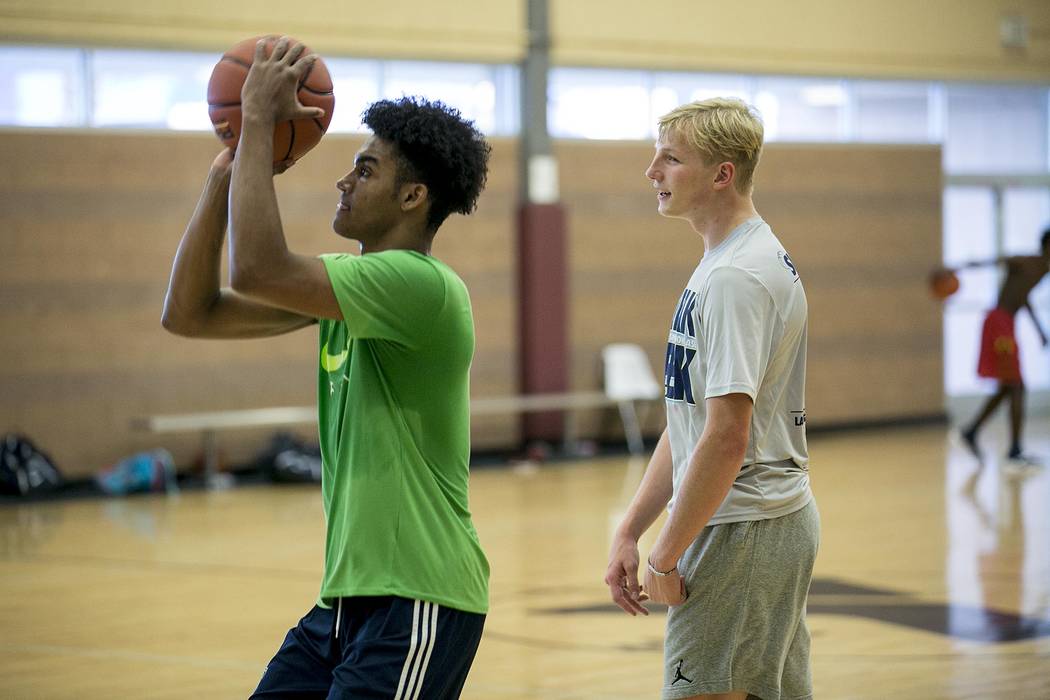 Jamal Bey runs drills during a Vegas Elite practice in Las Vegas on Tuesday, July 25, 2017. Bridget Bennett Las Vegas Review-Journal @bridgetkbennett