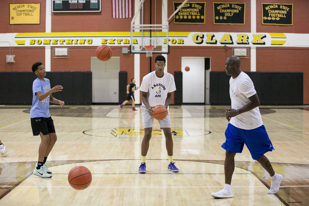 Cal Supreme player Shareef O'Neal, center, son of Shaquille O'Neal, practices at Ed W. Clark High School in Las Vegas on Wednesday, July 26, 2017.  Bridget Bennett Las Vegas Review-Journal @bridge ...