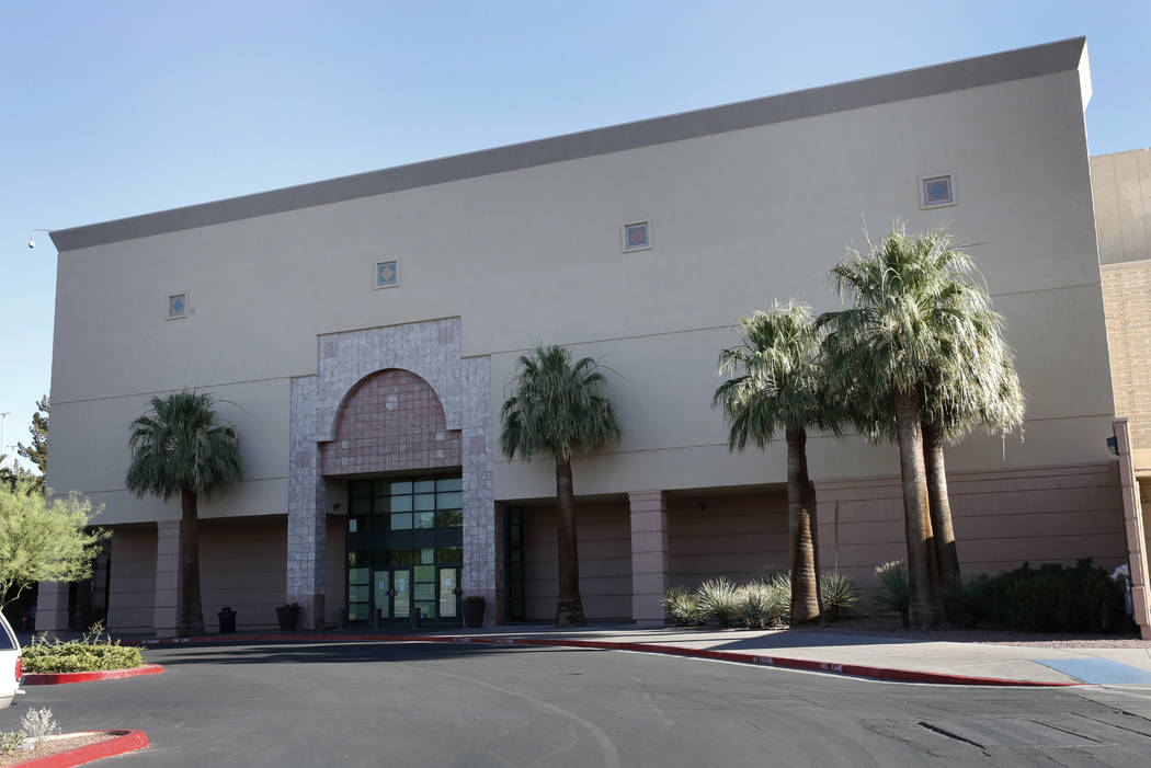 The vacant Macy's building at Boulevard Mall at 3634 S. Maryland Parkway in Las Vegas on June 28. (Bizuayehu Tesfaye/RJRealEstate.Vegas)