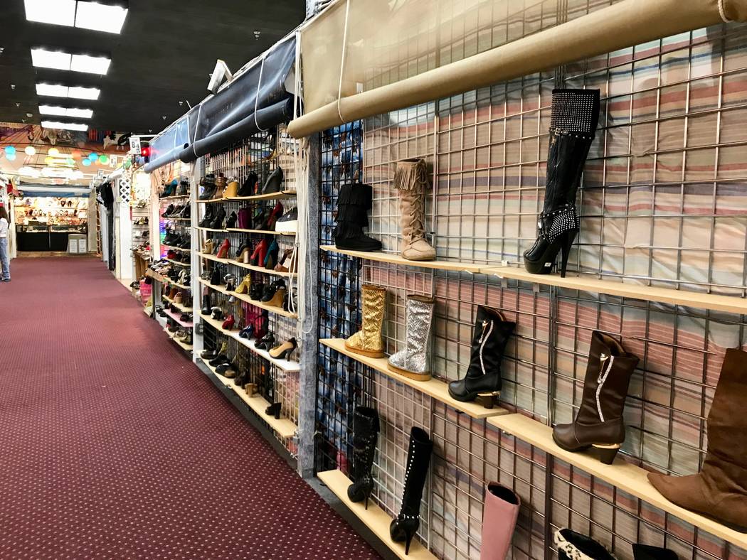 Vendors build shopper base through Las Vegas swap meet Las Vegas