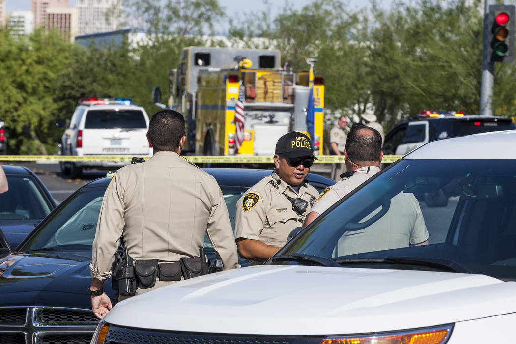 Man dead, officer injured after shooting in central Las Vegas