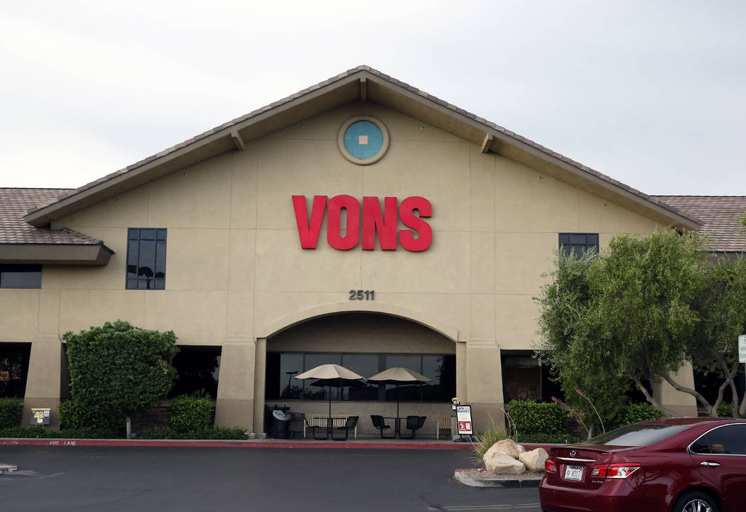 Some Las Vegas Valley grocers dropping 24-hour service ...