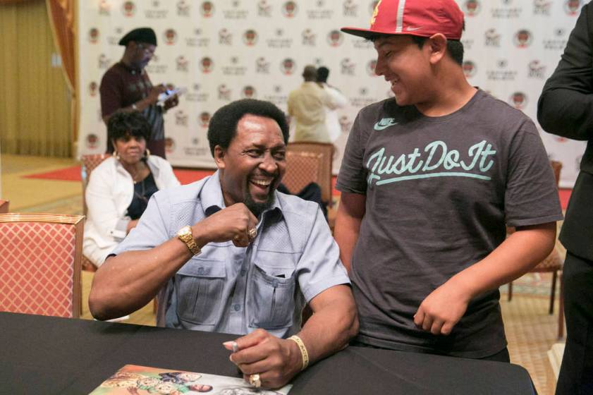 Sugar Ray Leonard to present Thomas Hearns at Nevada Boxing HOF Las