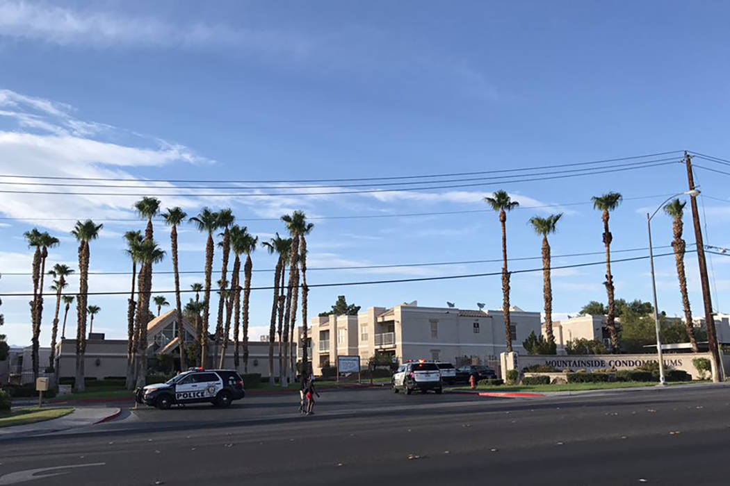 Las Vegas police investigate a shooting at 6800 E. Lake Mead Blvd. on Thursday, August 3, 2017 (Blake Apgar/Las Vegas Review-Journal)